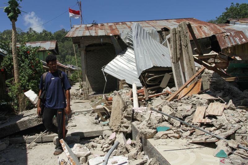 Gempa NTT Picu Kerusakan Rumah Warga di Pulau Palue